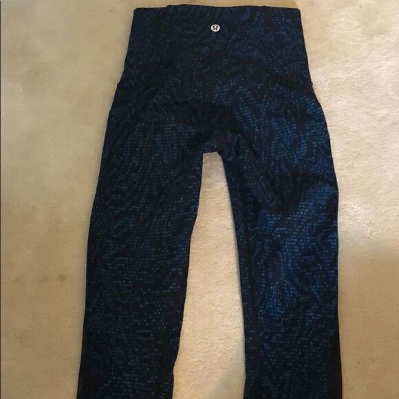 Lululemon Luxtreme Crops {Blue & Black} size 2 - Picture 1 of 7